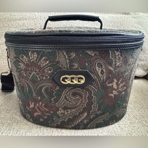 Vintage Tapestry Travel Case
